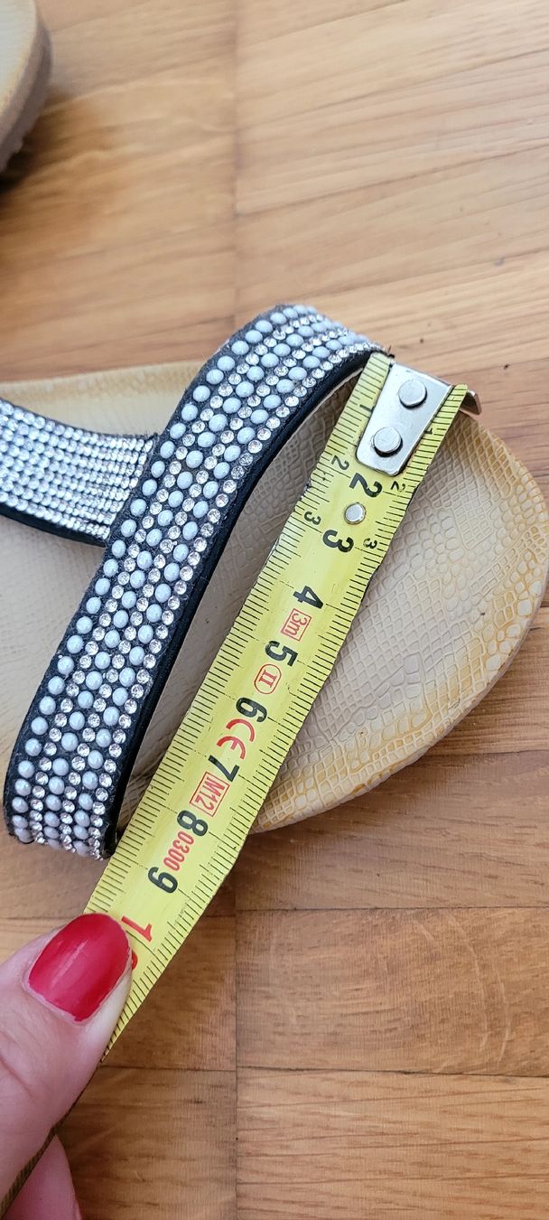 Damenschuhe: Sommer Sandale mit Strass, Gr. 38, neuwertig – Neu (gemäss Beschreibung) aus Emmenbrücke von gatasalvache 6
