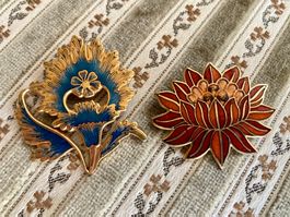 🌟2 Vintage Broschen Anhänger USA Blumen Seerose 1980er 🌟