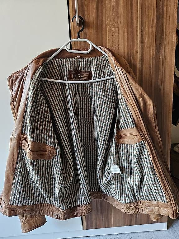Giacche: Lederjacke – Usato da Sisikon venduto da bryke 2