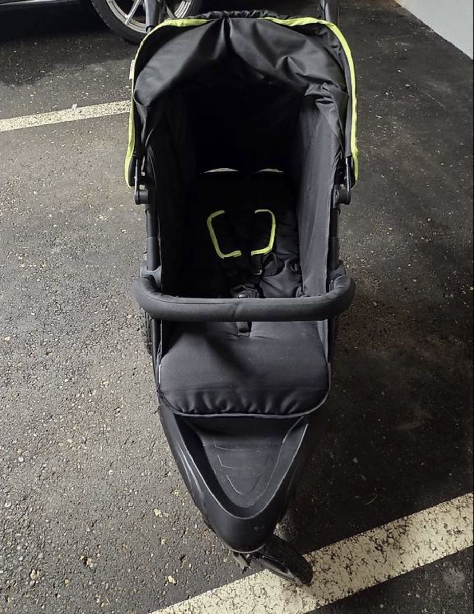 Poussette: Kinderwagen von Hauck – D'occasion à Gossau SG par cuk_fyc6