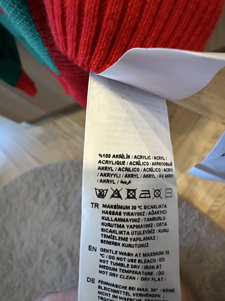 Maglioni & Felpe: Pixel art cardigan, size M – Usato da Horgen venduto da Elizhadz 3