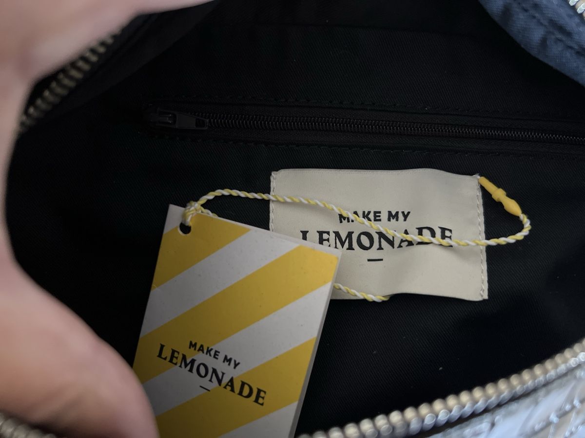 Sonstige Kleidung & Accessoires: Sac banane Make my Lemonade – Neu und originalverpackt aus Servion von sap_w8wg 1