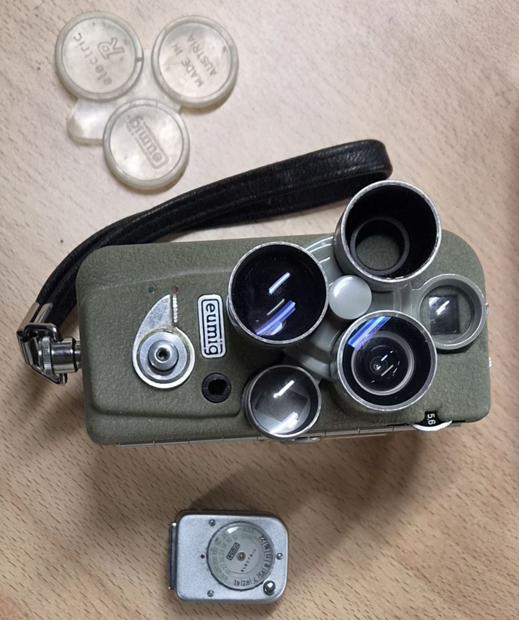 Eumig Videocamere: Caméra Eumig Electric avec boîte origine – Difettoso da Le Locle venduto da La-Boutik