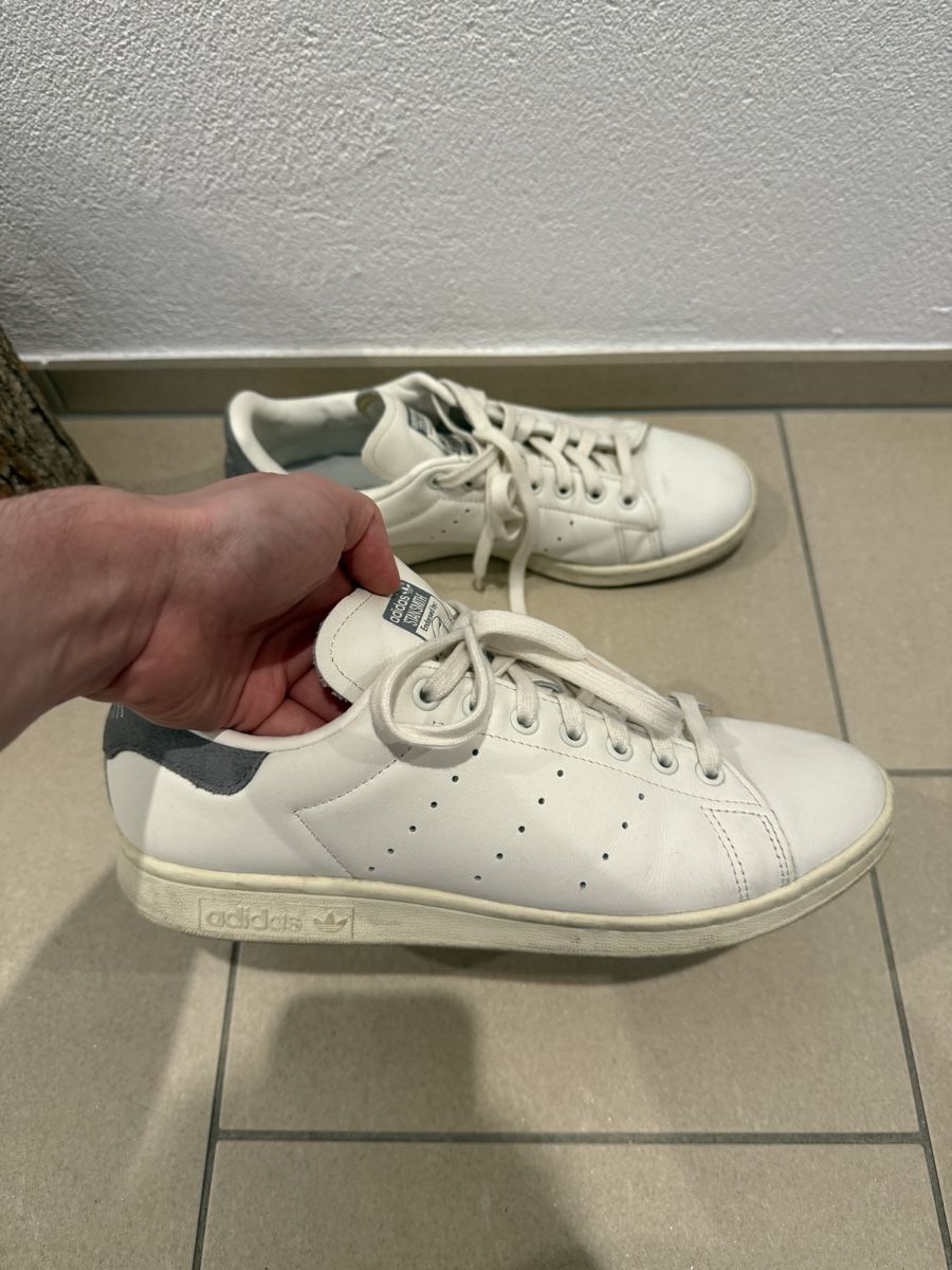 Adidas Scarpe da uomo: Adidas Stan Smith Grau / Silber Sneaker – Usato da Kaltbrunn venduto da IMRLU998