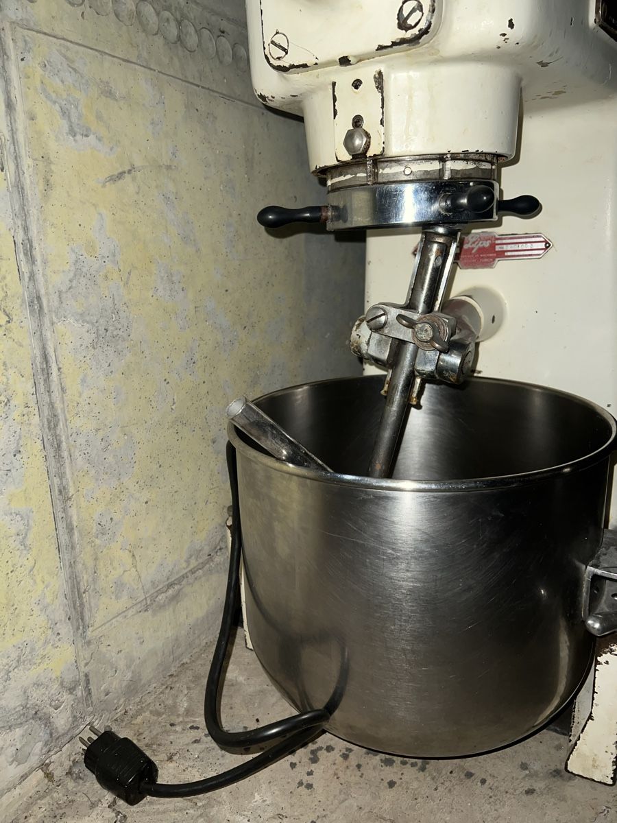 Tutte le macchine: Lips Junior Rührwerk Teigmschine – Usato da Winterthur venduto da cnc27 4