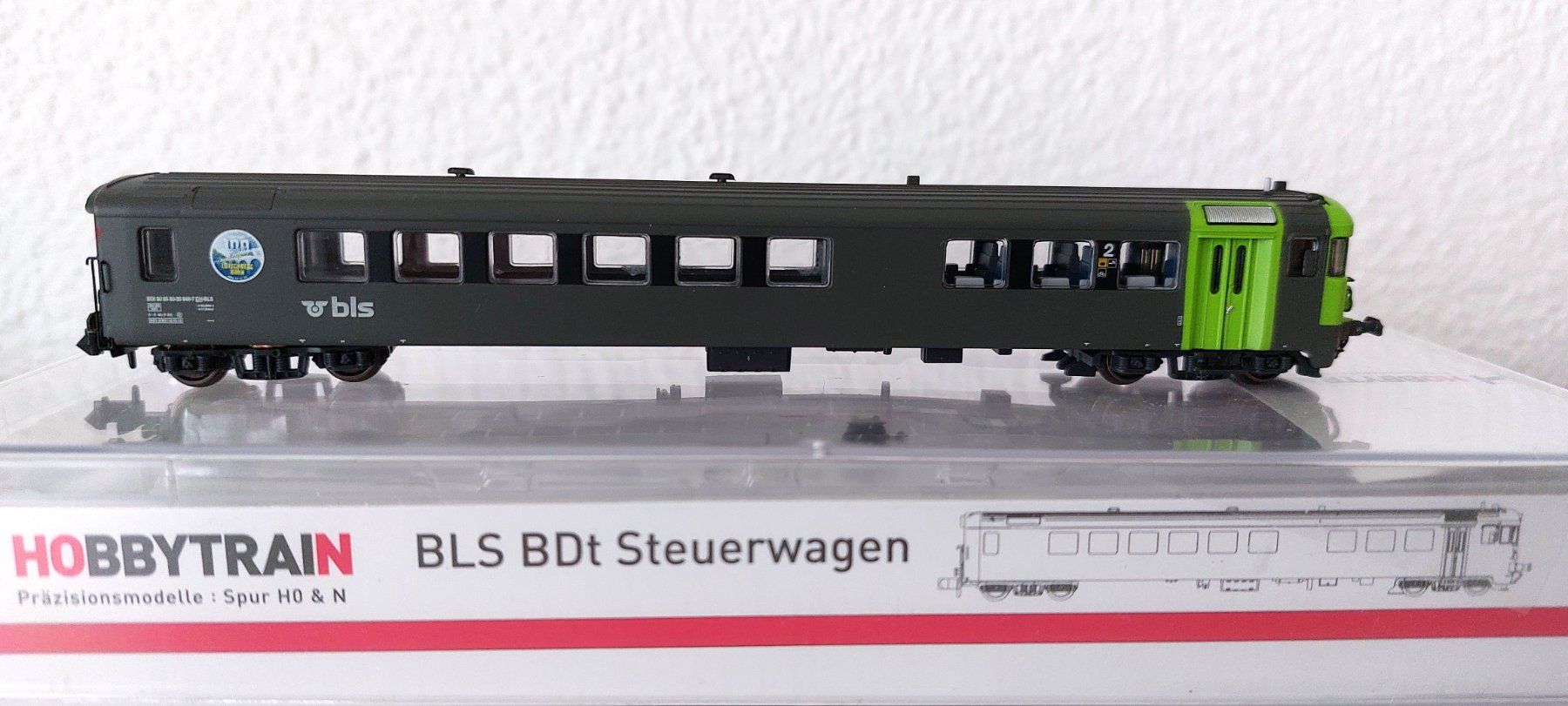 Hobbytrain Modellini di ferrovie: Hobbytrain BLS BDt Steuerwagen  H23946 – Nuovo e nell'imballaggio originale da Biberist venduto da Ntrains 4