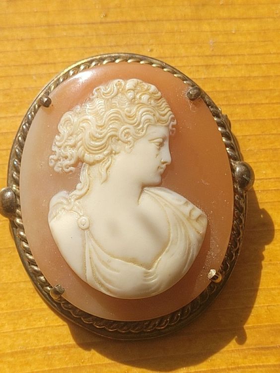 Broche Ou Pendentif Ancien Camée Coquille Portrait Femme - Bijou Vintage Plaqué Or
