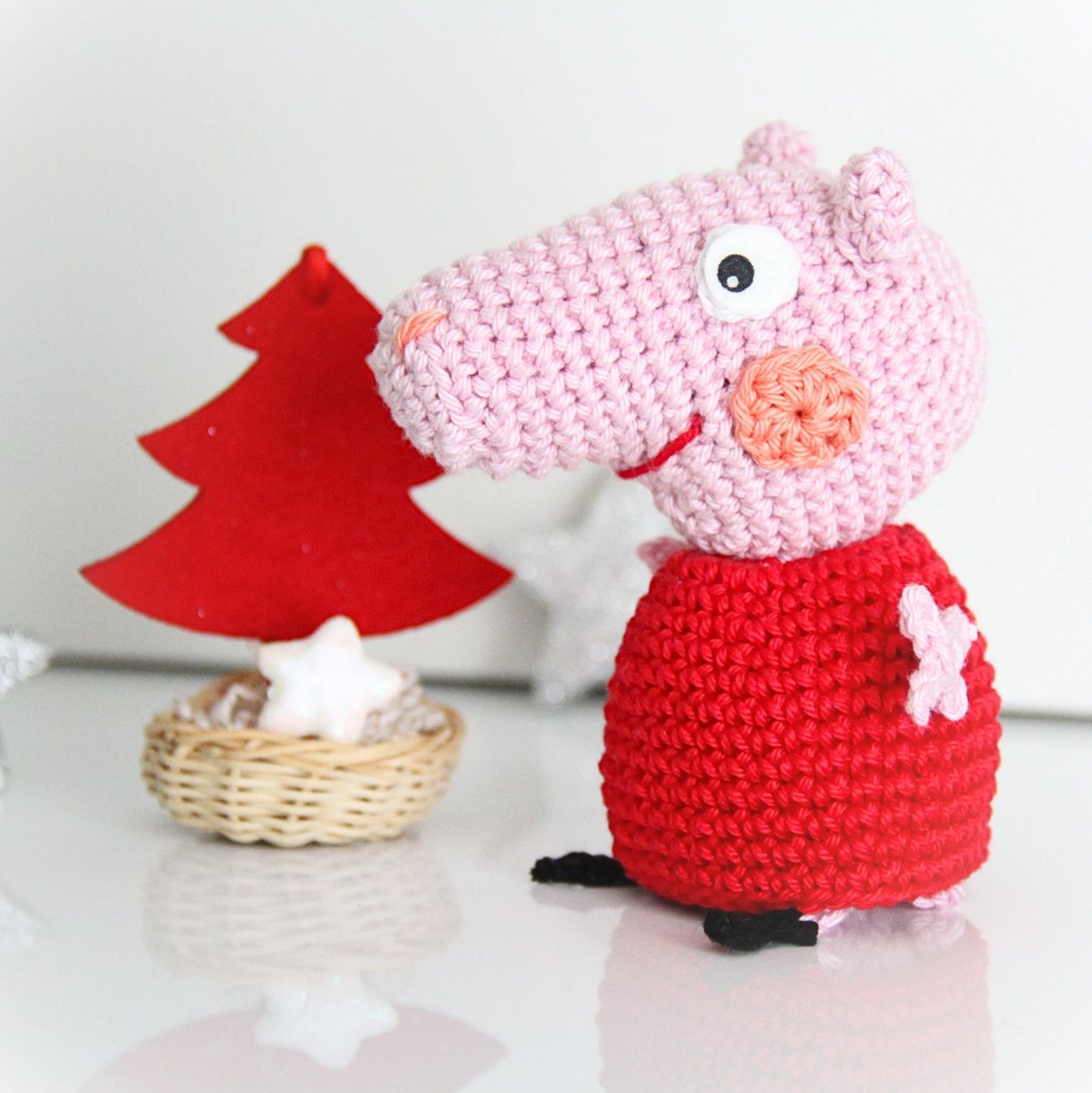Disney Statuette: Peppa Schweinchen Neu wird auf Bestellung gehäkelt – Nuovo (secondo la descrizione) da Frauenfeld venduto da AlphaCentauri_369_ 1
