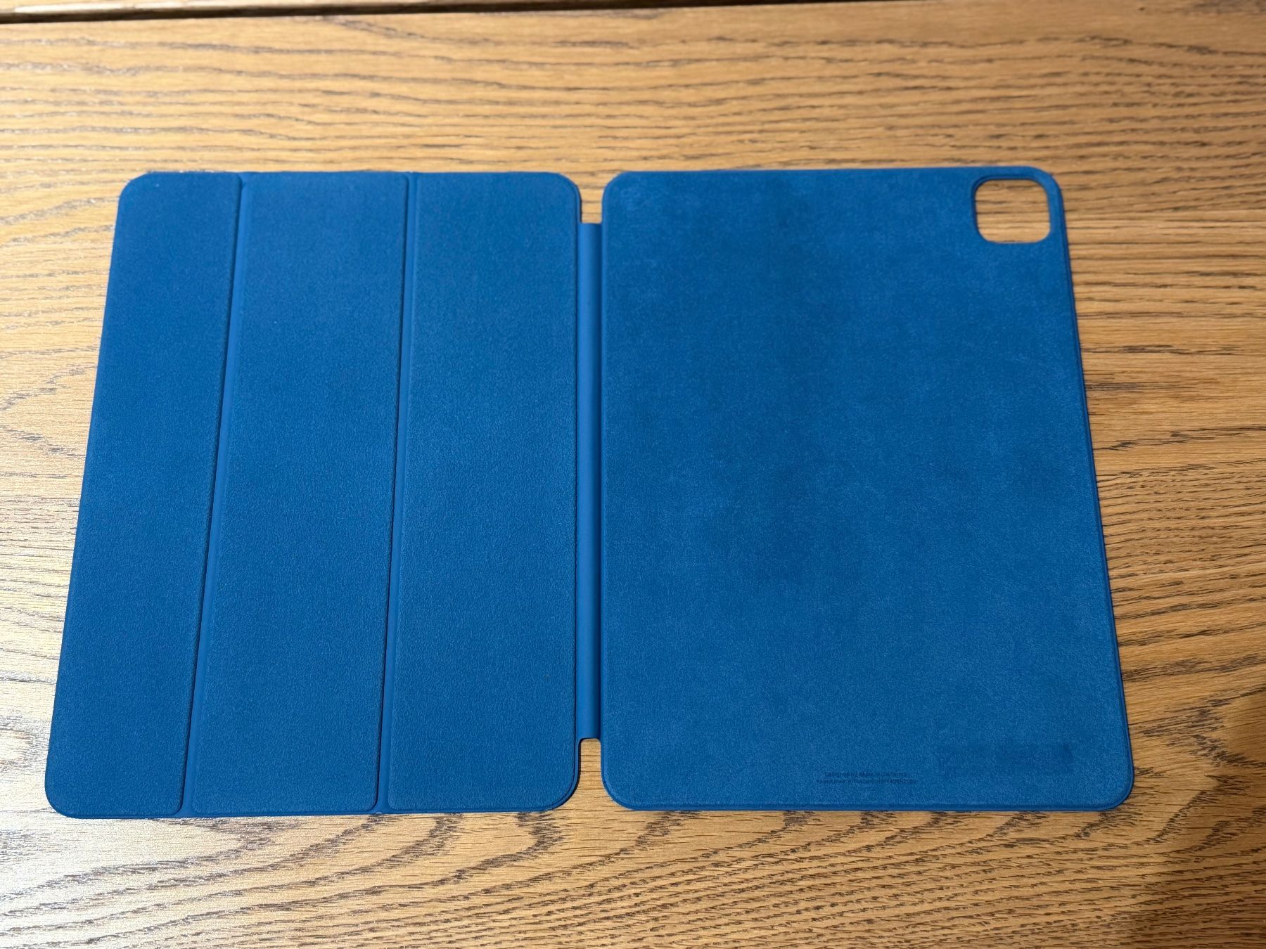 Apple Covers & Borse: 2 Cover Apple Smart Folio per iPad Pro 11" – Usato da Camorino venduto da MaSi1 2