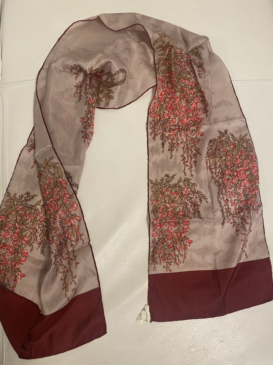 Foulard & Sciarpe: Seiden Schal 🌸 – Usato da Opfikon venduto da Luis144 2