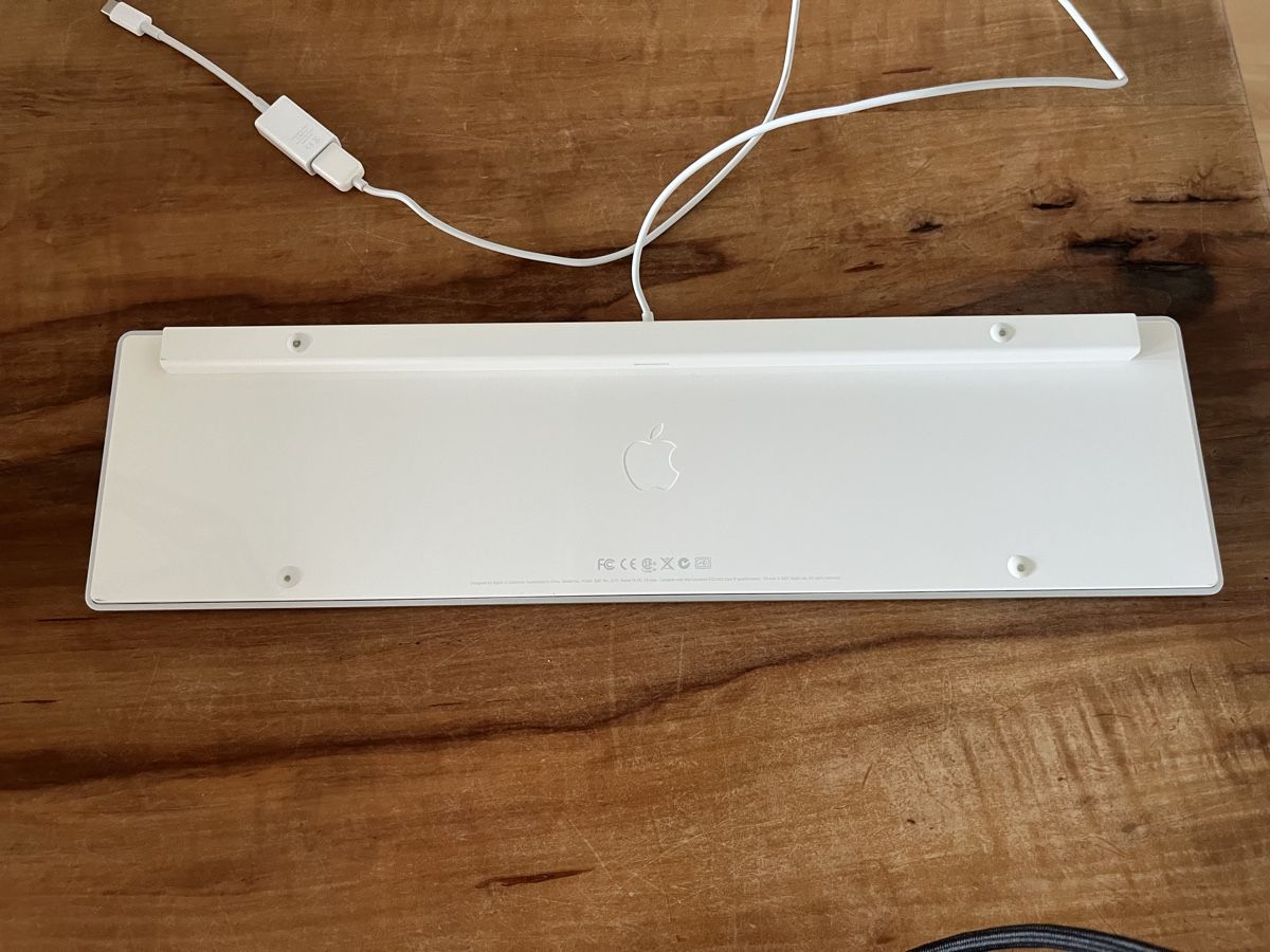 Apple Claviers: Clavier Apple avec pavé numérique, – D'occasion à Ligerz par SparkleX 2