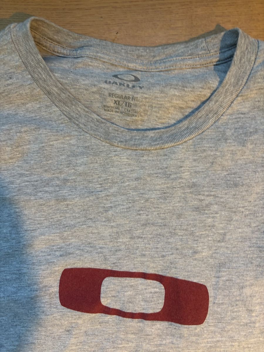 Oakley Pullover & Sweatshirts: Oakley Langarm Shirt Grau Gr. XL – Neu (gemäss Beschreibung) aus Zollikerberg von dcapshop 1