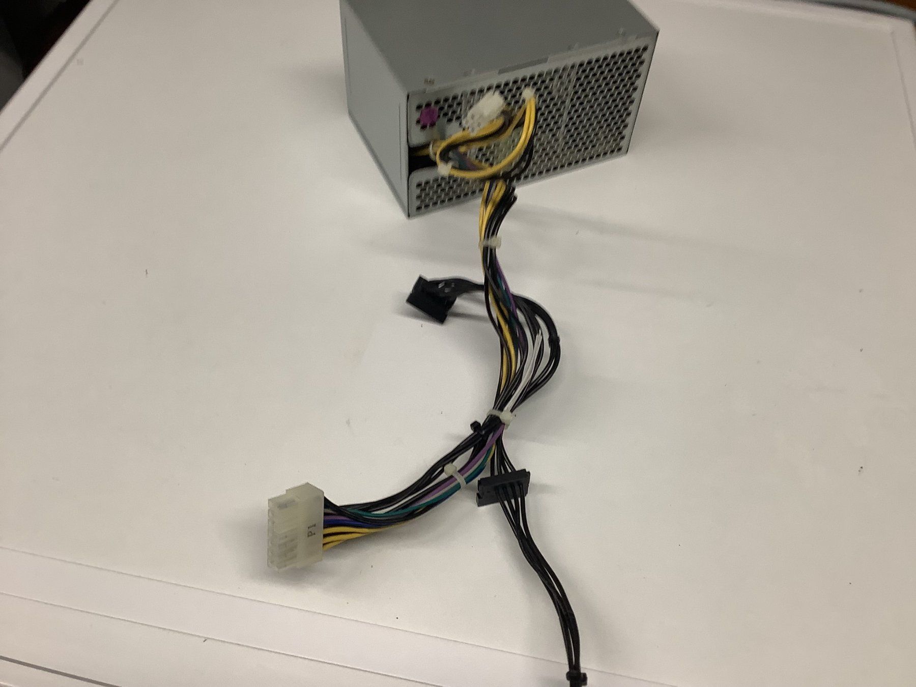 PC: PC NETZTEIL – Usato da Glarus venduto da Mdelphi 6