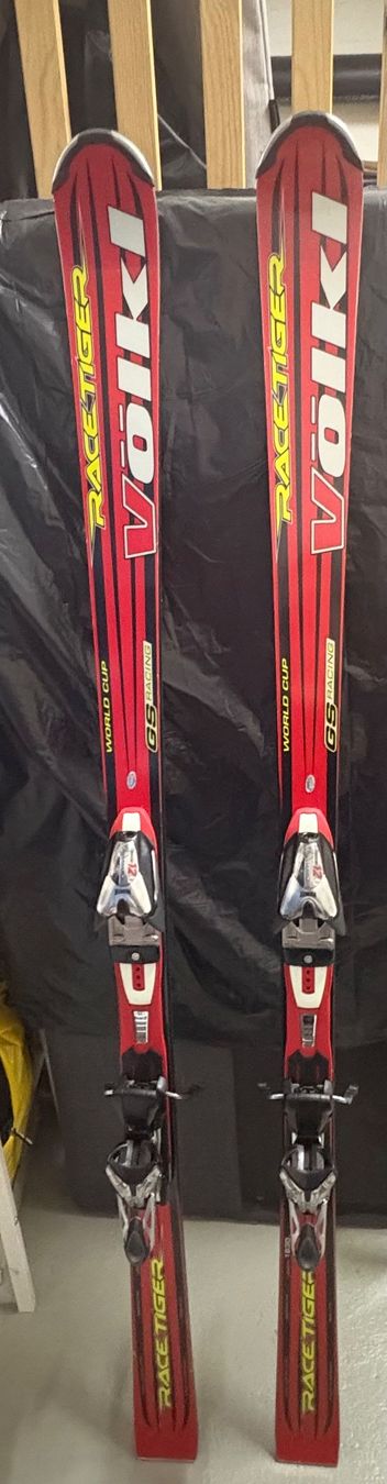 Völkl Sci: Ski Völkl 163cm – Usato da Zürich venduto da ip234