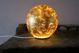 Goldene Tischleuchte, Kugellampe, Stimmungslicht Lampe