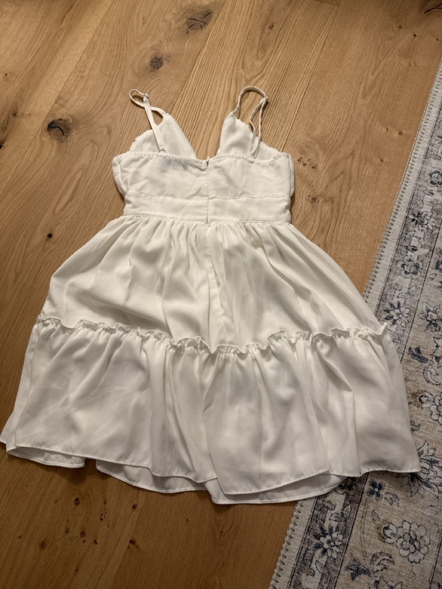 Robes: PrettyLittleThing Kleid, Grösse 34 – D'occasion à Staad SG par ha.al 1