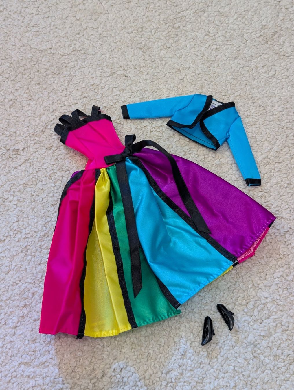 Puppen: Barbie vintage Kleidung 90er – Gebraucht aus Zürich von Elena_N
