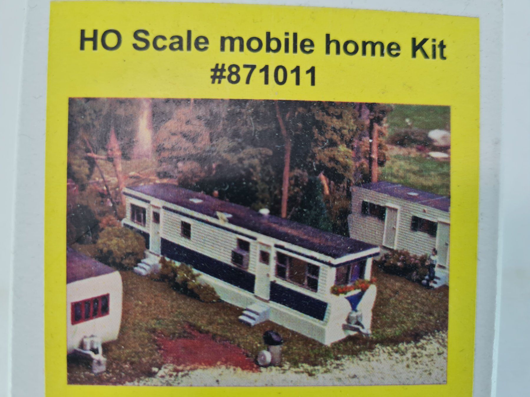Modellini di ferrovie: NuComp 871011 Mobile Home Kit H0 1:87 – Nuovo (secondo la descrizione) da Blumenstein venduto da Funicorn
