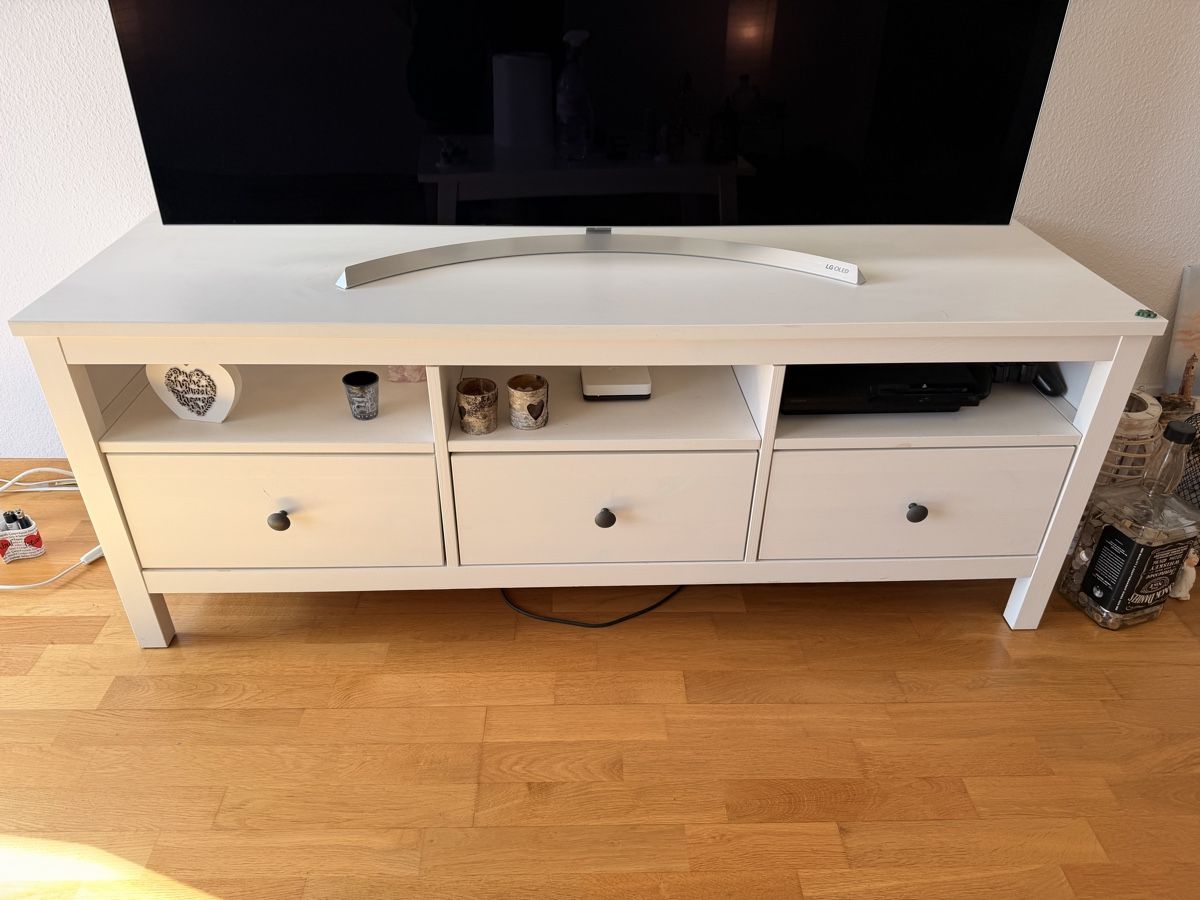 Ikea TV Möbel: TV Möbel weiss  – Gebraucht aus Zürich von Marco.34
