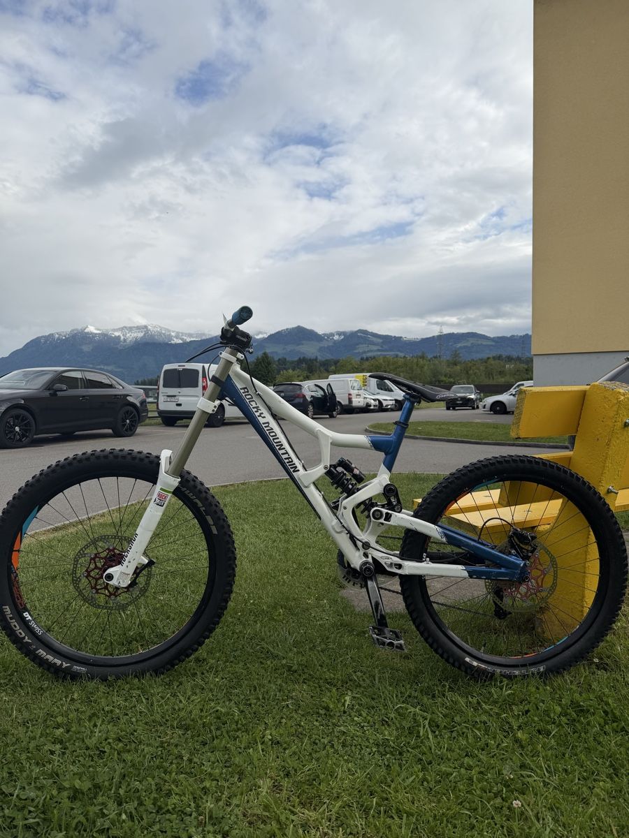 Rocky Mountain Bicycles Velos: Rocky Mountain Downhill Bike – Boxxer – DH / Freeride MTB 🔥 – Gebraucht aus Uznach von rac_n5fx 1