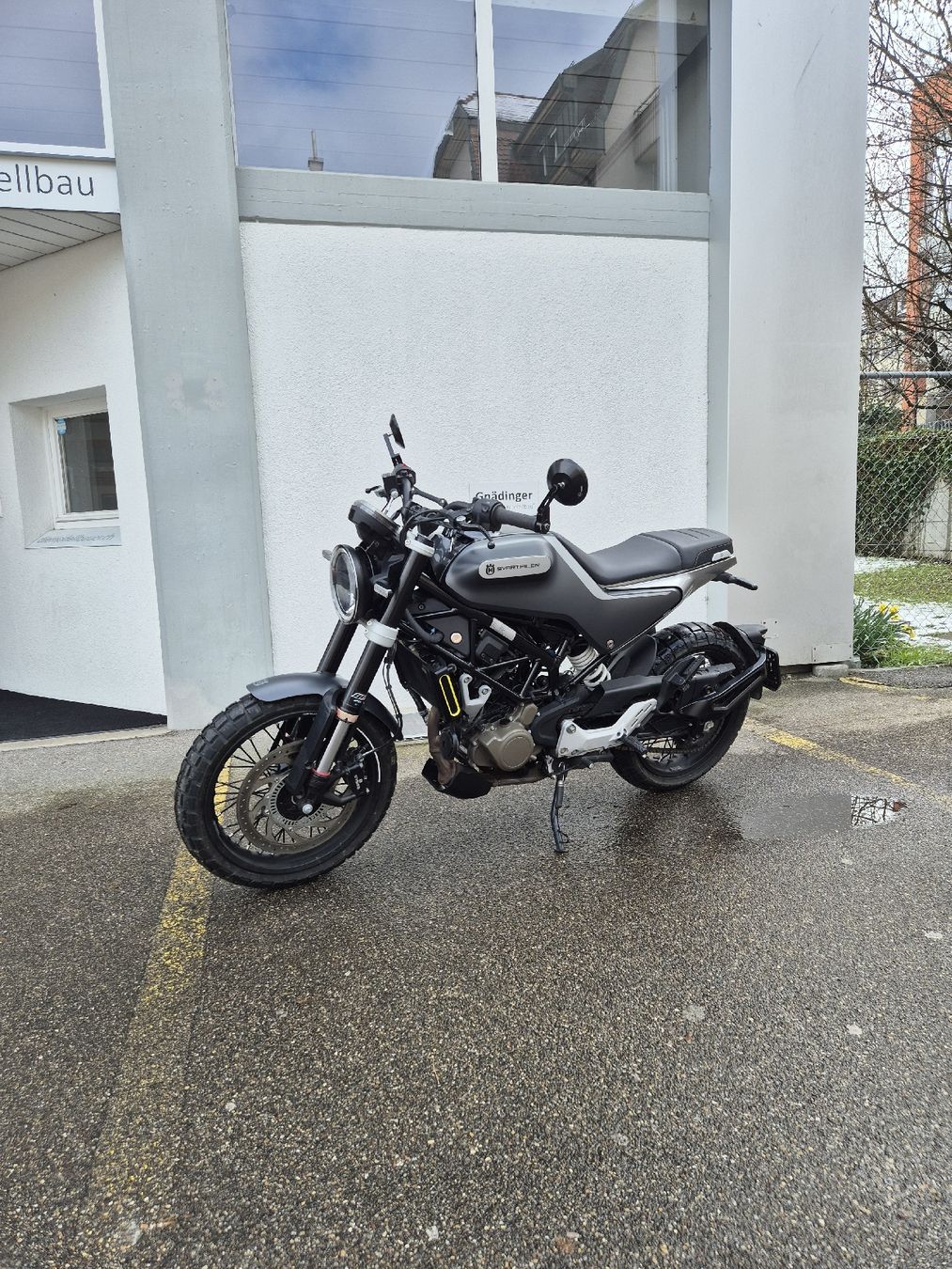 Husqvarna Strasse: Husqvarna Svartpilen 125 – Gebraucht aus St. Gallen von miki1970 1