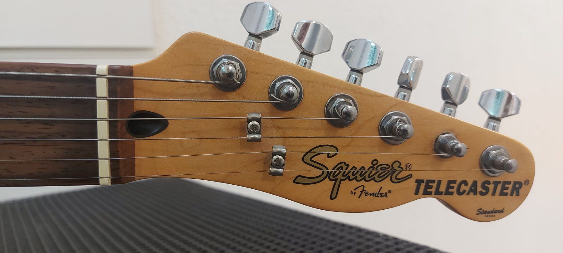 Squier Strumenti musicali: Fender Squier Telecaster e-gitarre frisch ab service – Usato da Glattbrugg venduto da Swissmusik 1