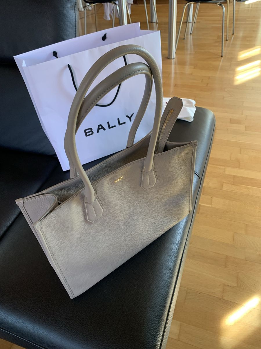 Bally Borse da donna: Bally Tasche Leder beige neu – Nuovo e nell'imballaggio originale da Sempach venduto da katzaana3 1