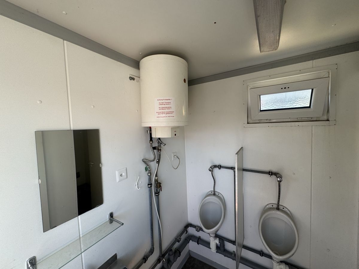 Conteneurs de construction: WC-Container – D'occasion à Bülach par flutlicht 1