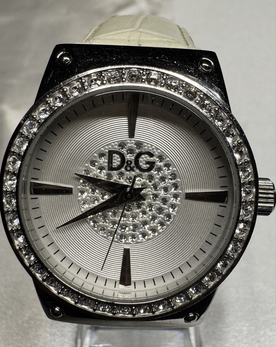 Dolce & Gabbana Orologi: Original D&G mit Steinen – Usato da Untersiggenthal venduto da TimeandShine