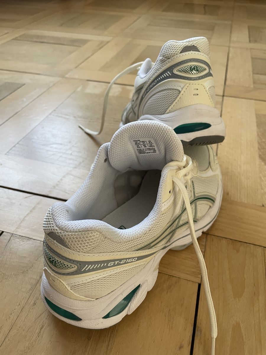 Asics Chaussures femmes: Asics Gr. 37 – D'occasion à Bern par jessicagioia 3