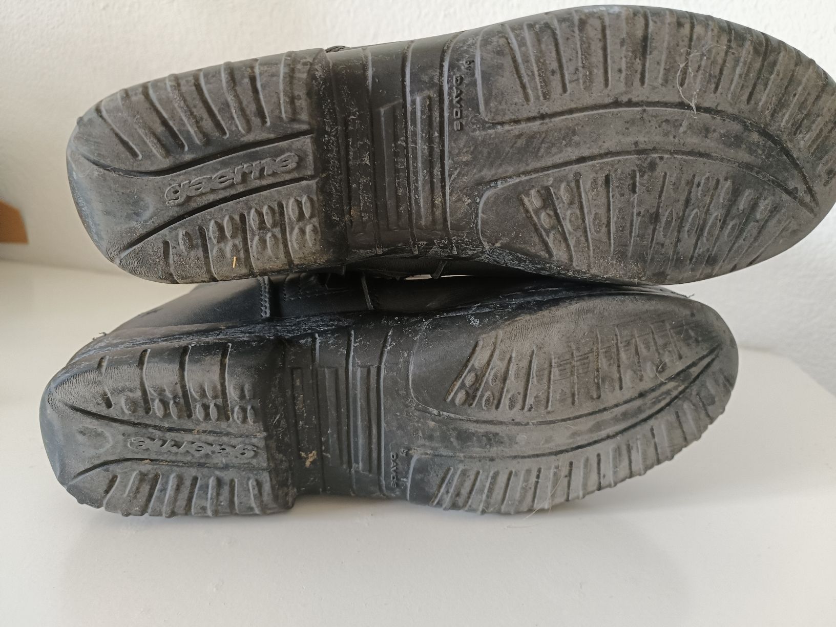 Scarpe da donna: Tourenstiefel, Grösse 40, Schwarz, mit Blessur – Usato da Urtenen-Schönbühl venduto da Ziska29 4