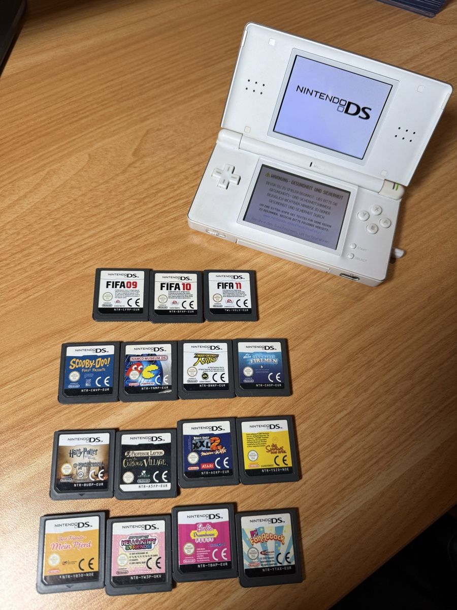 Nintendo Console: Nintendo DS lite Paket mit 15 Spielen!! – Usato da Rupperswil venduto da 1998seve