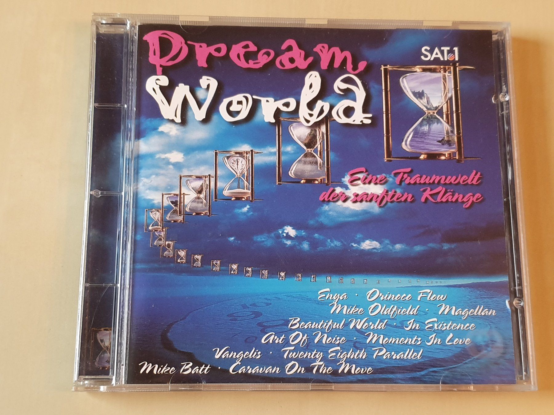 CDs: Dream World – D'occasion à Stansstad par collectorsshop