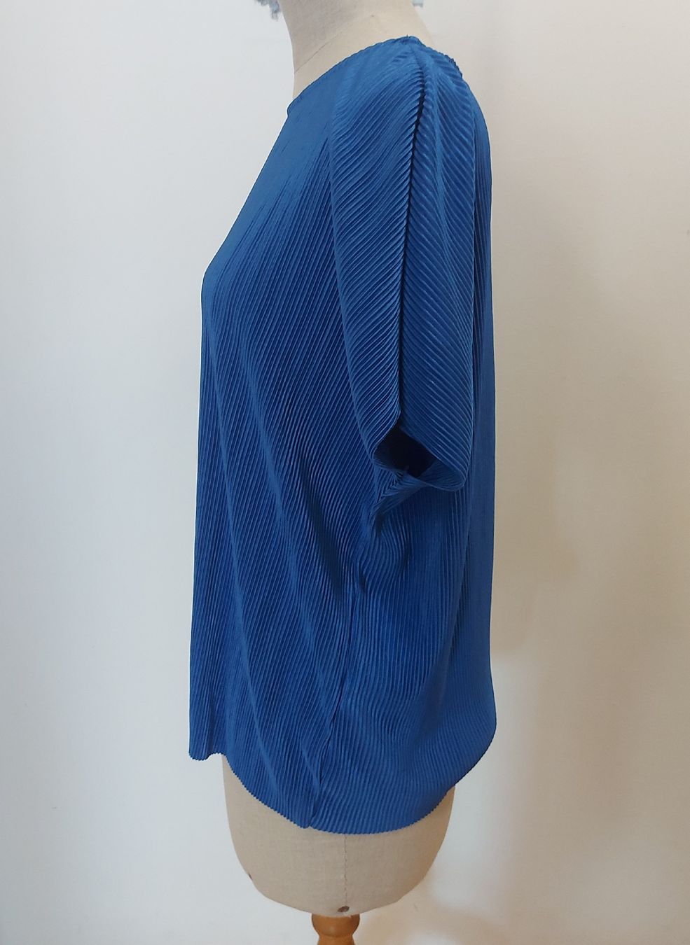 Anna Field T-shirt: Oberteil, Königsblau, Gr. L – Usato da Oberengstringen venduto da PaolaDe 1