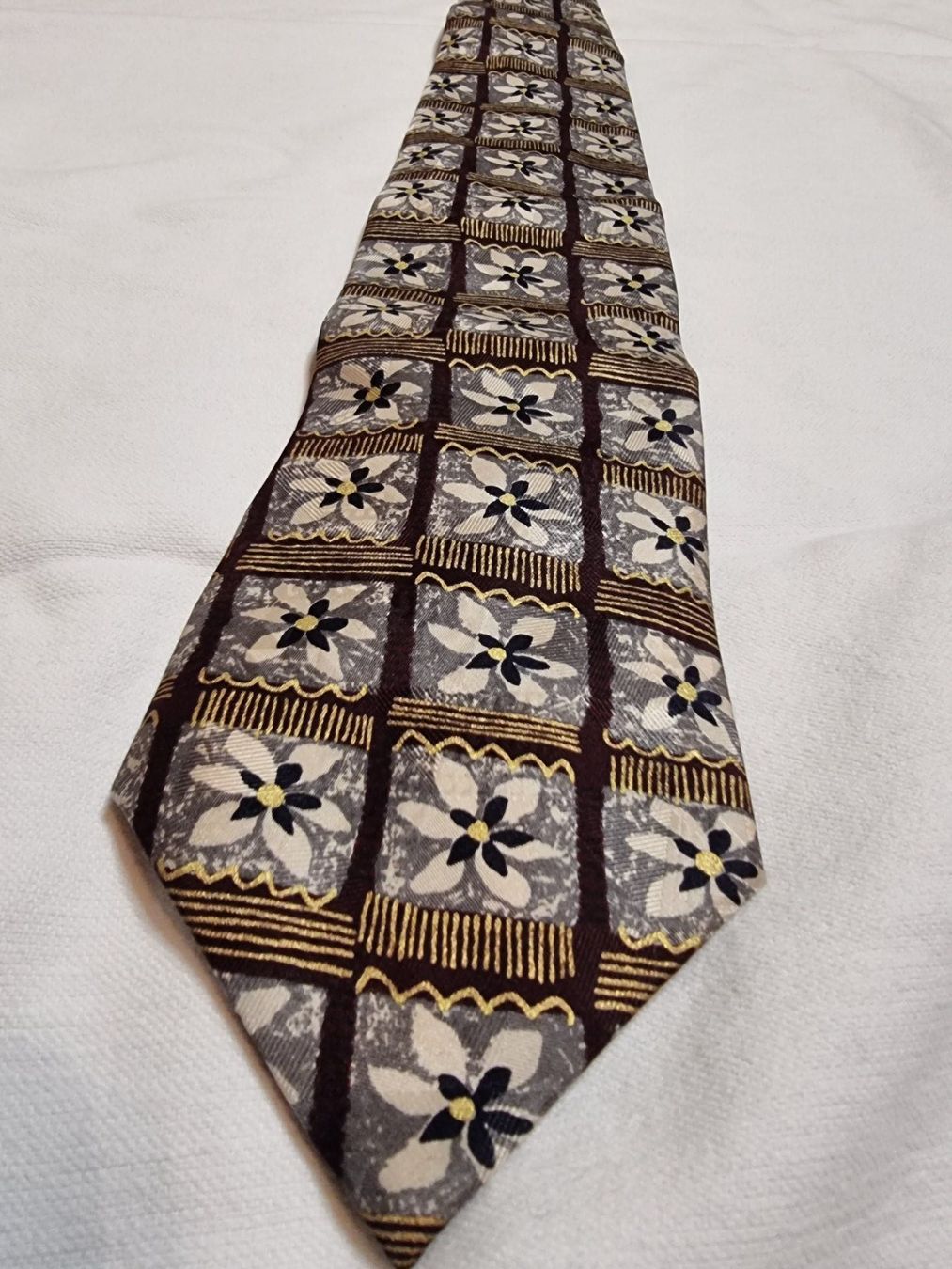 Krawatten: Vintage Krawatte 100%Silk Charleston – Gebraucht aus Wald ZH von Martin79