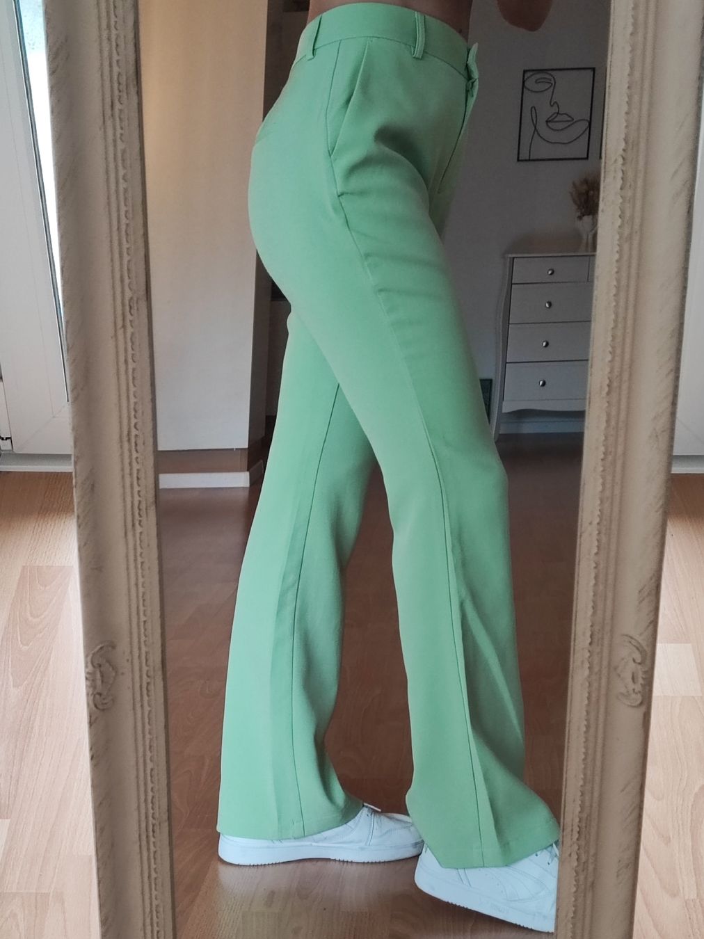 Pantaloni: ONLY Stoffhose minth grün Gr. M – Usato da Winterthur venduto da CorinnesShoppingtour 1