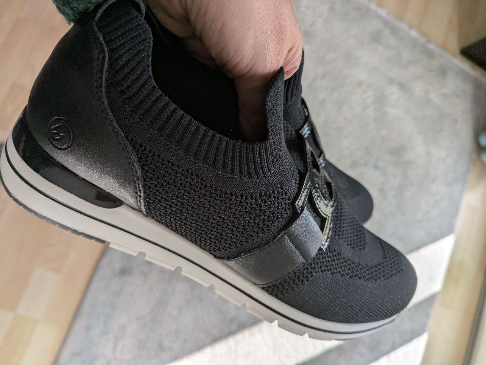 Scarpe da donna: Remonte Slipper Schwarz, Grösse 39 neuwertig – Nuovo (secondo la descrizione) da Rieden AG venduto da juliarieden 8