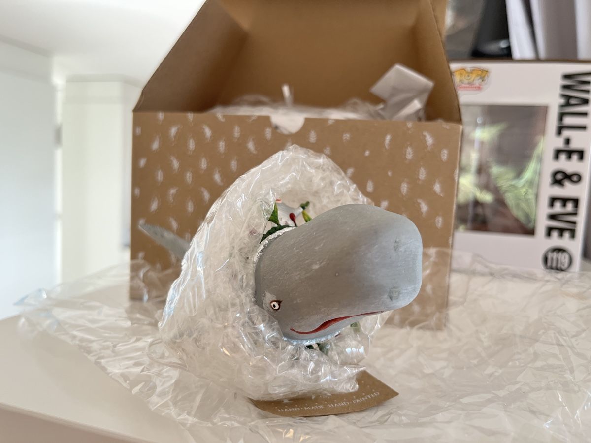 Statuette: Patience Brewster Wendall Whale – Nuovo e nell'imballaggio originale da Spiez venduto da Lesi18