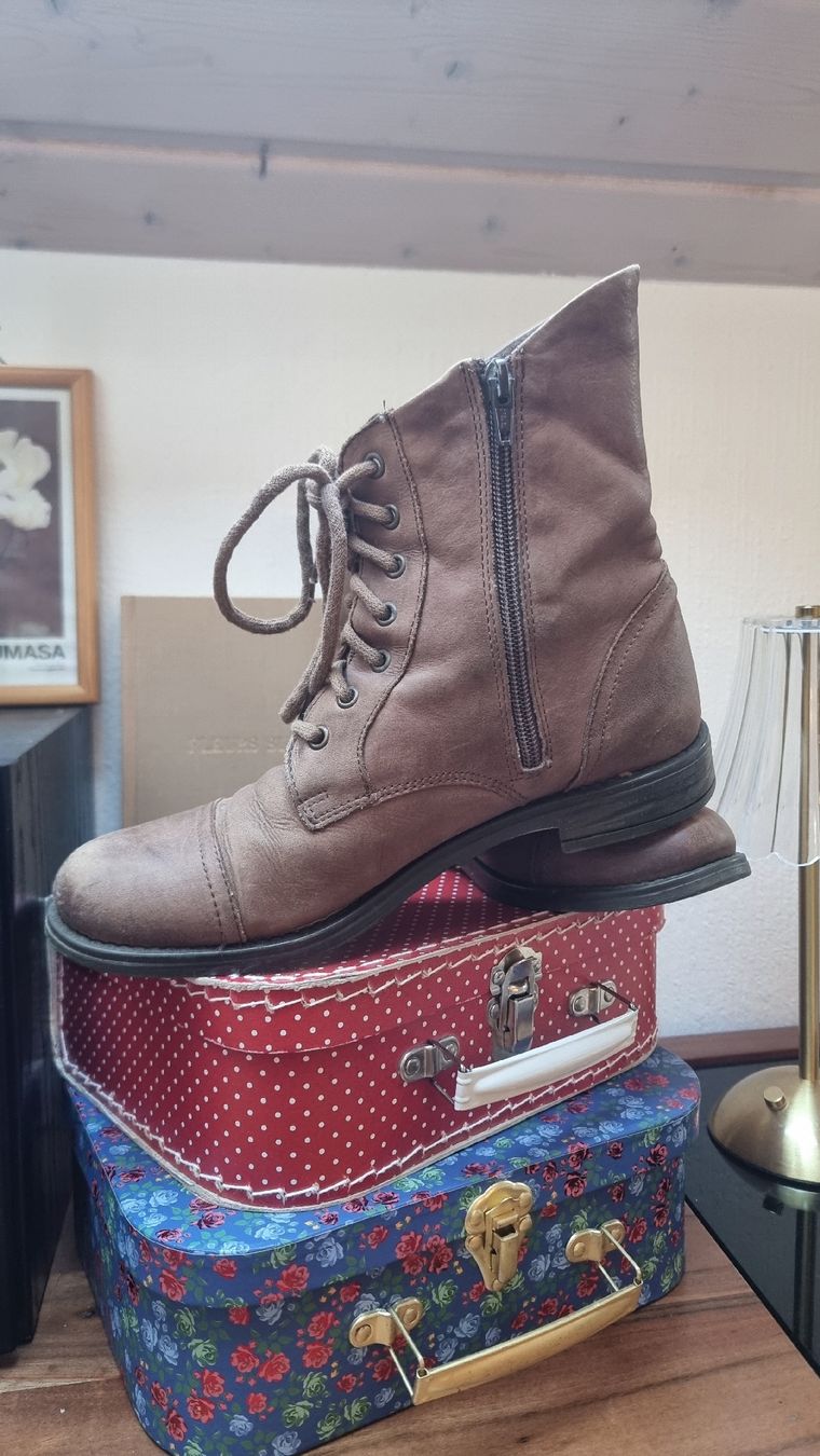 Scarpe da donna: Bottines à lacets et fermeture éclair marron taille 39 – Usato da Vevey venduto da fer3ica 5