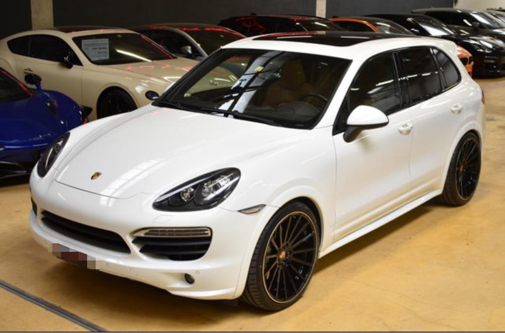 PORSCHE Cayenne S Diesel mit GTS Aerokit