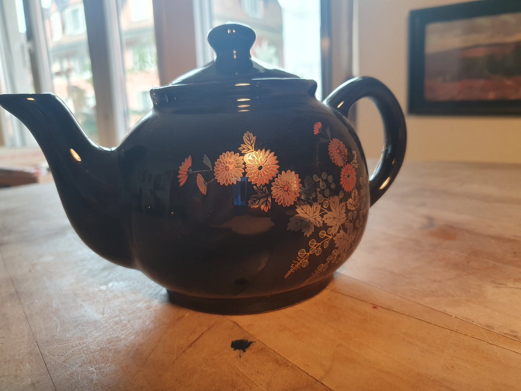 Teiere: Teekanne schwarz mit Blumenmuster – Usato da Zürich venduto da loosebone
