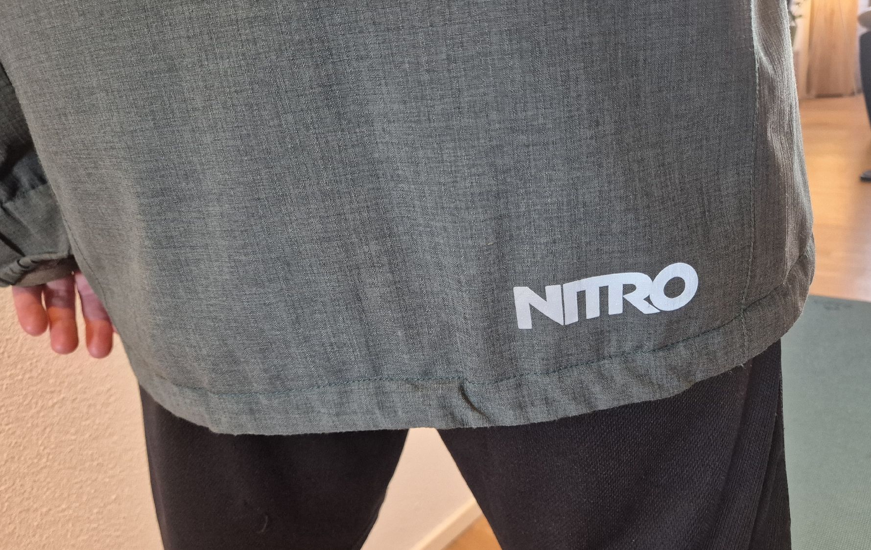 Snowboard Nitro Jacken: Nitro L1 Snowboardjacke – Gebraucht aus Wagen von hei_nb2v 2