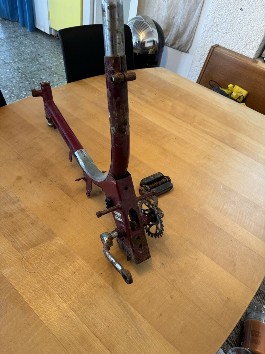 Sachs Parti ricambio per ciclomotori: Sachs 503 Hercules 621 Rahmen – Usato da Dübendorf venduto da Sachs621 5