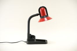 Vintage rote Schreibtischlampe mit Organizer circa 1980s