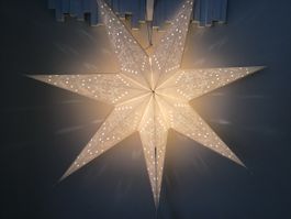 Weihnachtsdeko: Stern zum Aufhängen und Beleuchten