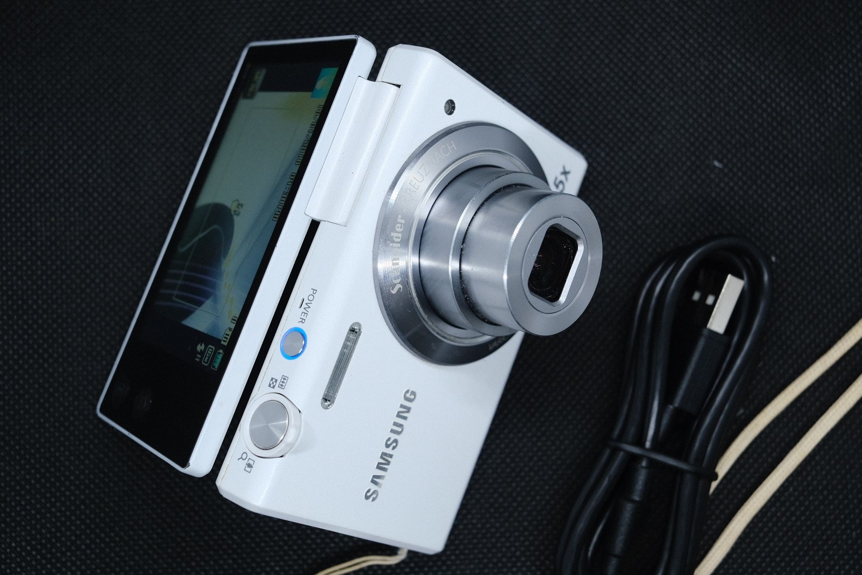 Samsung Fotocamera: Samsung MV800 digital – Usato da Neuchâtel venduto da Carlosfmunoz 1