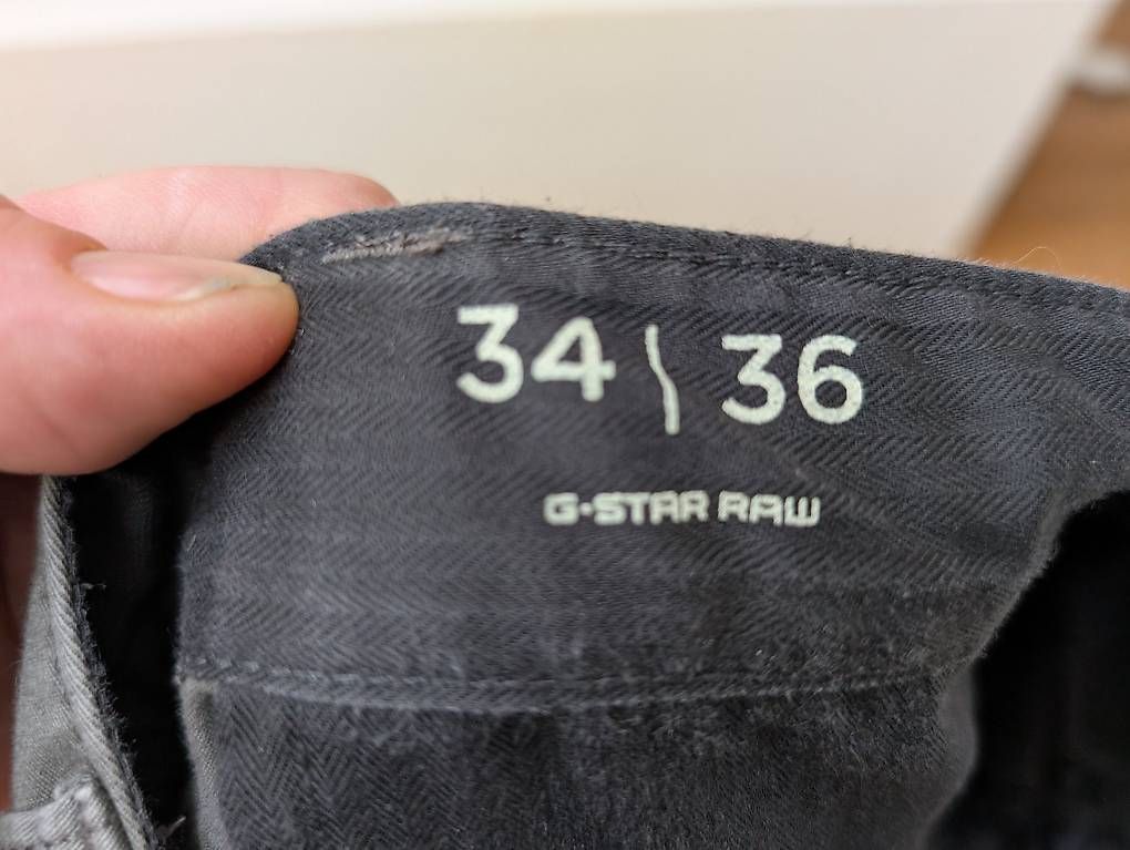 Hosen: G-Star RAW Hose in grau, Gr. 34x36 – Gebraucht aus Rothenburg von arabica2005 2