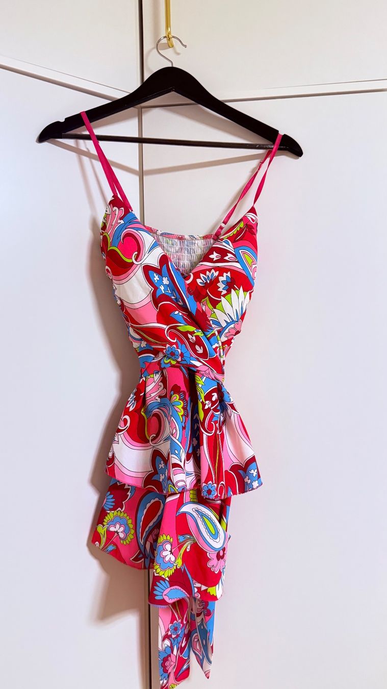 Vestiti: Kleid Sommermuster rot blau pink Grösse S – Usato da Grenchen venduto da Raluca29 1
