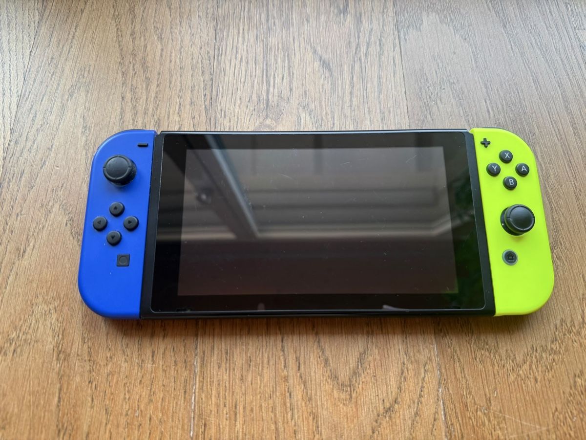 Nintendo Konsolen: Nintendo Switch Konsole – Gebraucht aus Läufelfingen von Seraphim13 2