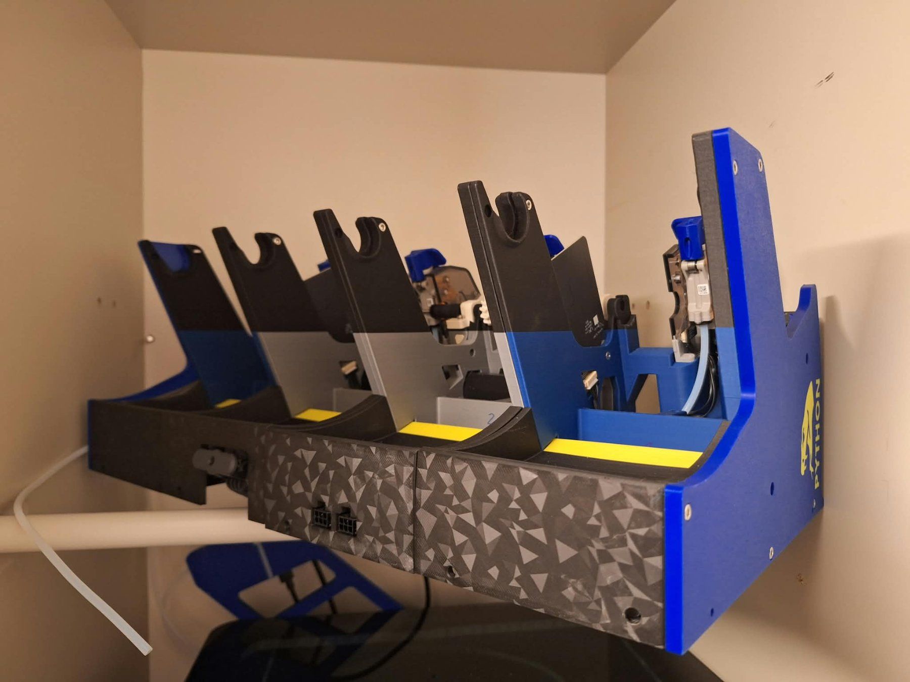 Bambu Lab Stampanti 3D: Bambu Lab P1S 3D-Drucker mit Python AMS – Usato da Neukirch (Egnach) venduto da 236er 1